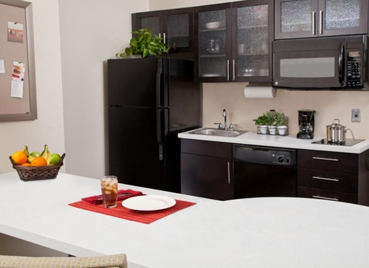 Candlewood Suites Lakeville I-35 By Ihg Oda fotoğraf